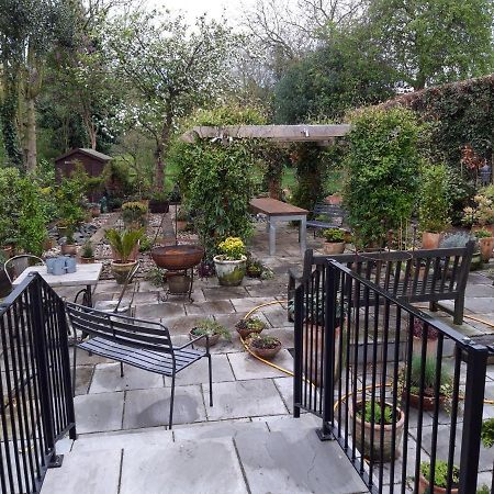 Havisham House Bed & Breakfast Уобърн Екстериор снимка